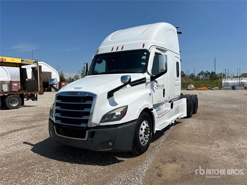Freightliner Cascadia 126
