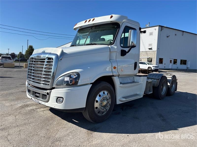 Tracteur routier Freightliner Cascadia 125 — occasion 2016