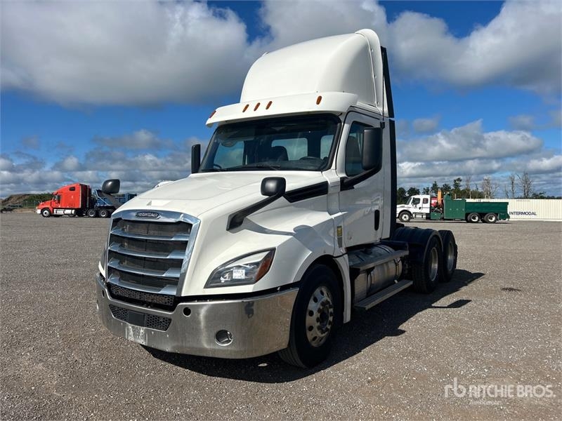 Freightliner Cascadia 126