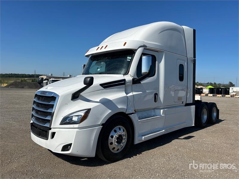 Freightliner Cascadia 126