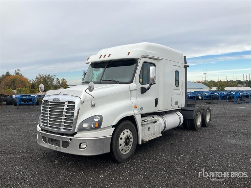 Tracteur routier Freightliner Cascadia 125 6x4 T/A Sleeper — occasion 2018