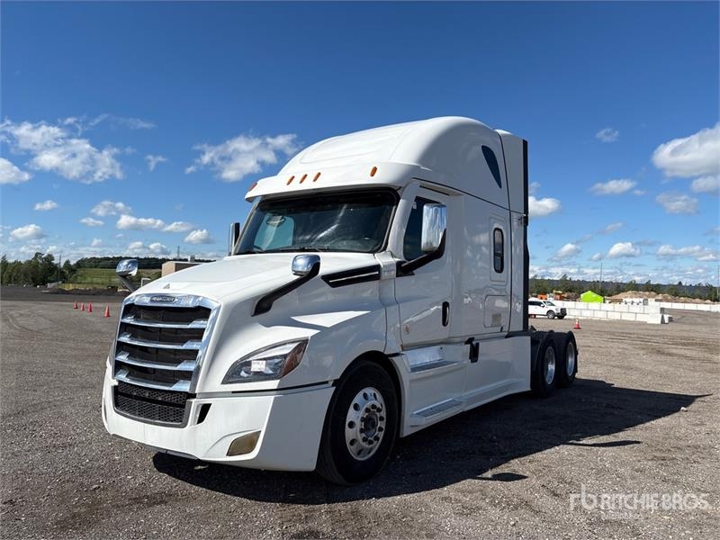 Freightliner Cascadia 126