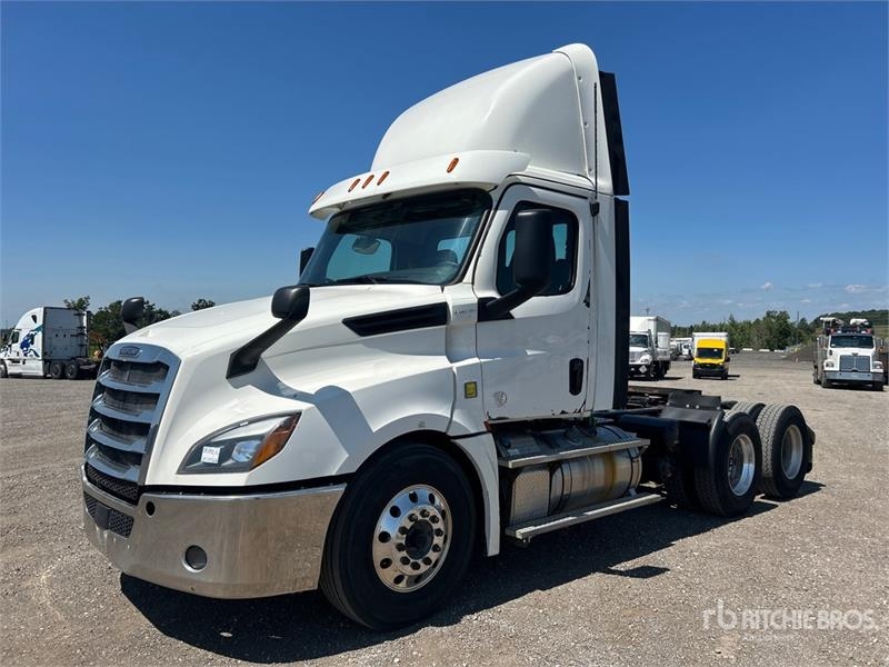 Freightliner Cascadia 126