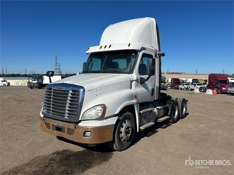 Tracteur routier Freightliner Cascadia 125 — occasion 2016