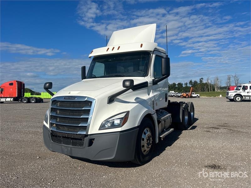 Freightliner Cascadia 126