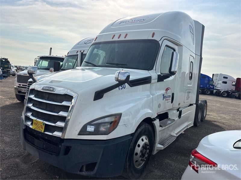 Freightliner Cascadia 126
