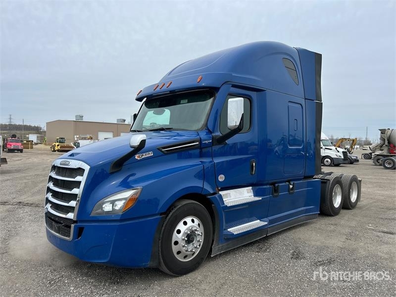 Freightliner Cascadia 126