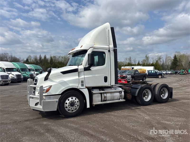 Freightliner Cascadia 126