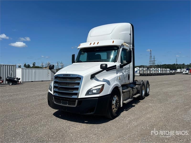 Freightliner Cascadia 126