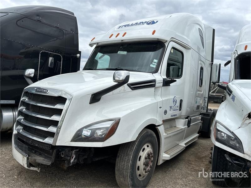 Freightliner Cascadia 126