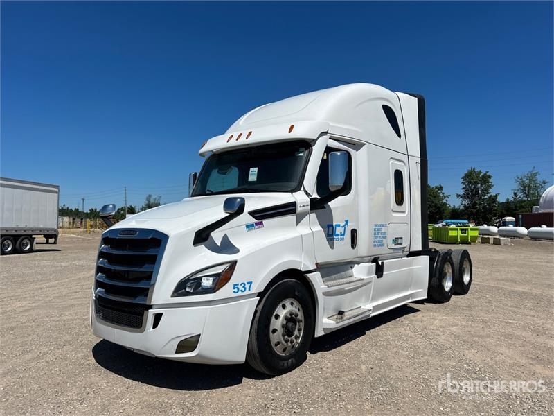 Freightliner Cascadia 126