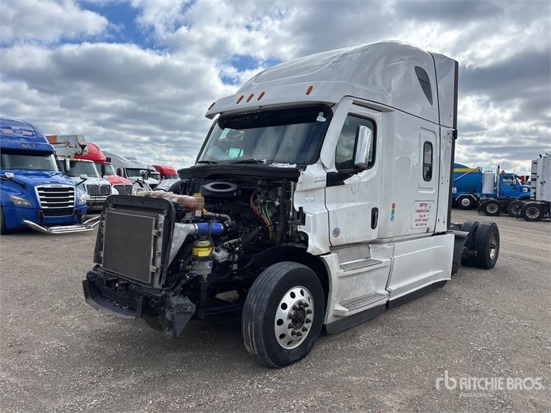 Freightliner Cascadia 126