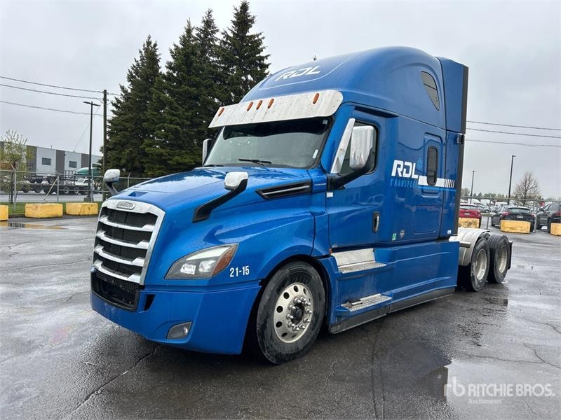 Freightliner Cascadia 126