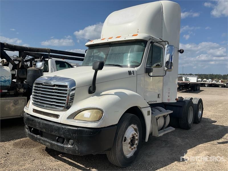Freightliner Columbia 120