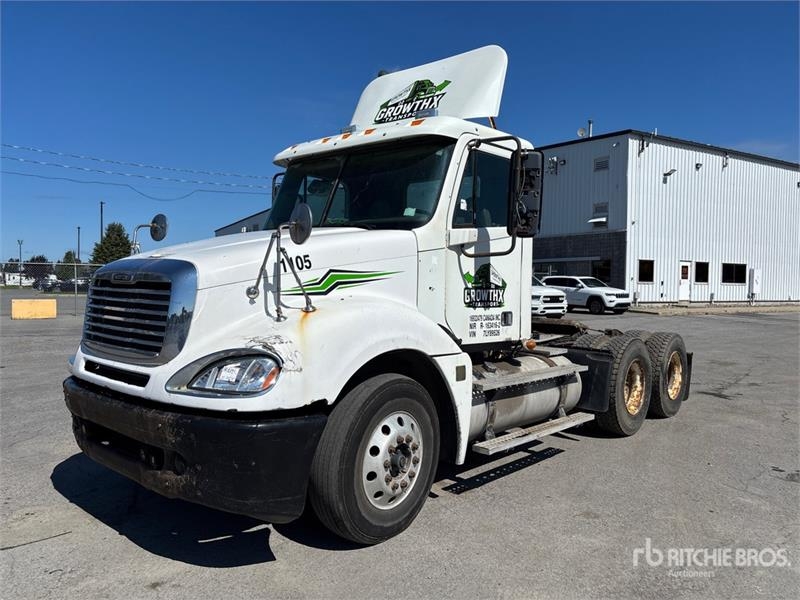 Freightliner Columbia 120