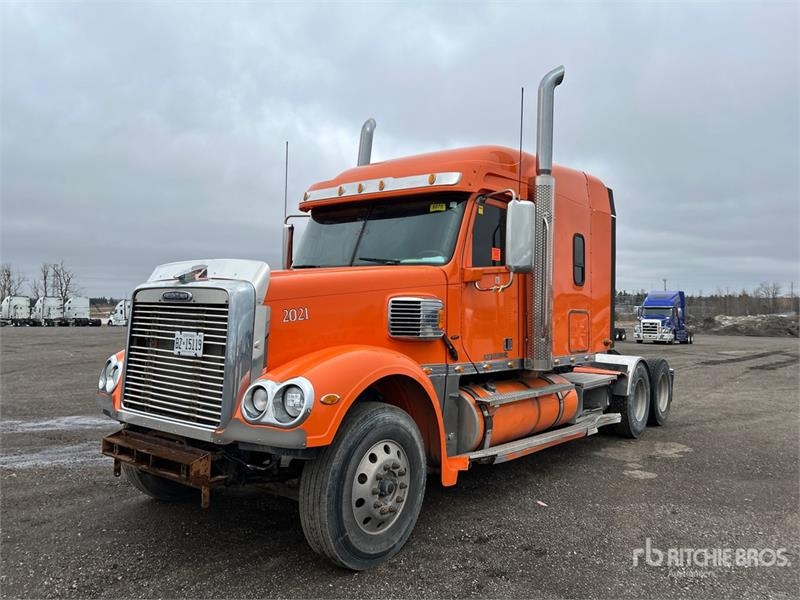 Freightliner Coronado 132