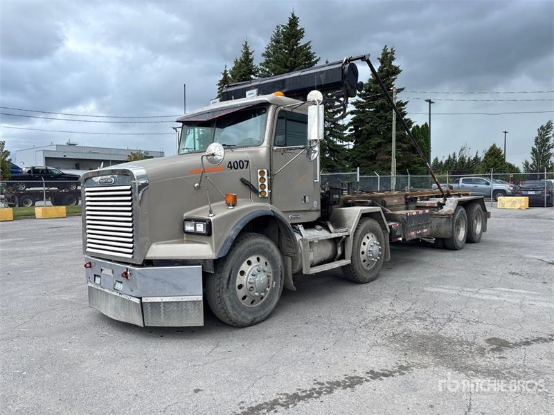 Freightliner FLD112