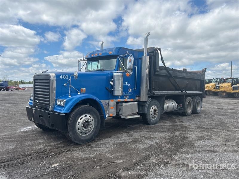Freightliner FLD132