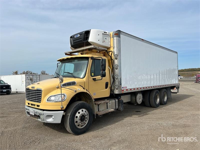 Camion frigorifique Freightliner M2 106 — occasion 2020