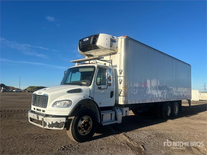 Camion frigorifique Freightliner M2 106 — occasion 2016