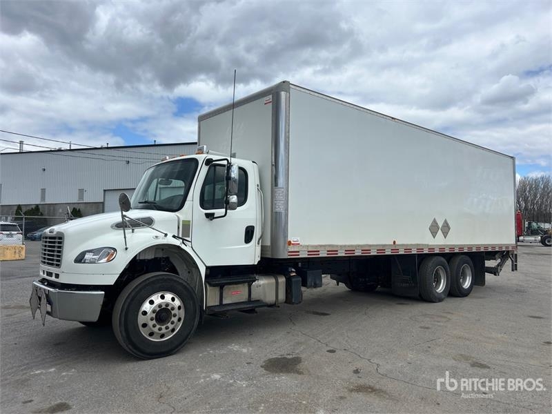 Freightliner M2 106