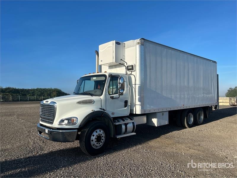 Camion frigorifique Freightliner M2 106 — occasion 2019
