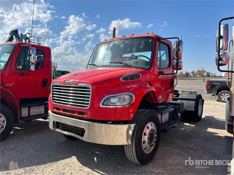 Tracteur routier Freightliner M2 106 — occasion 2013