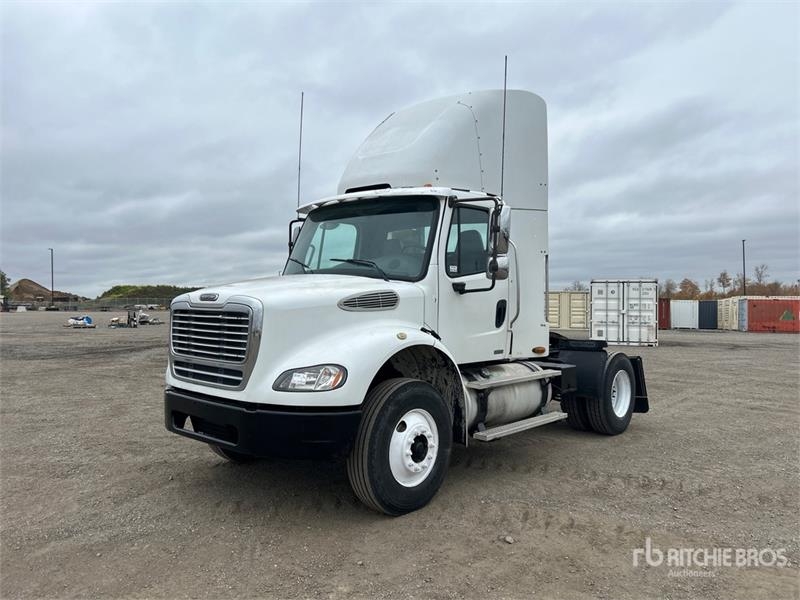 Tracteur routier Freightliner M2 112 — occasion 2004