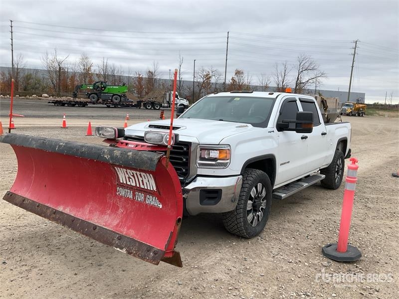 Fourgon utilitaire GMC Sierra 2500 — occasion 2019