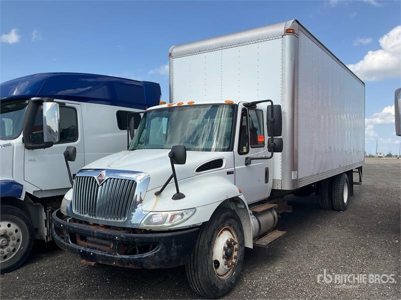 International 4300 SBA