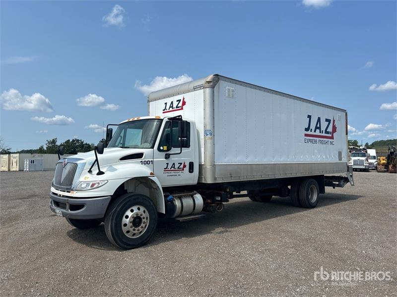 International 4300 SBA