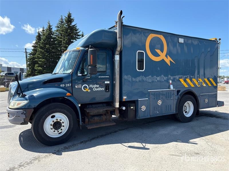 International 4400