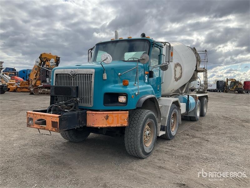 International 5600i