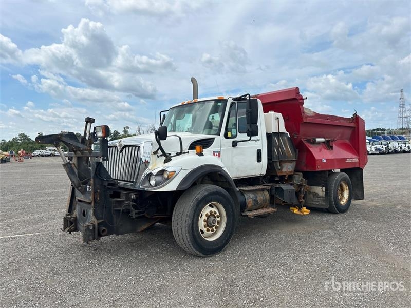 International 7400