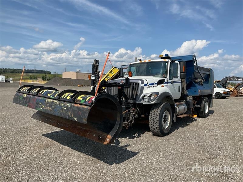 International 7400