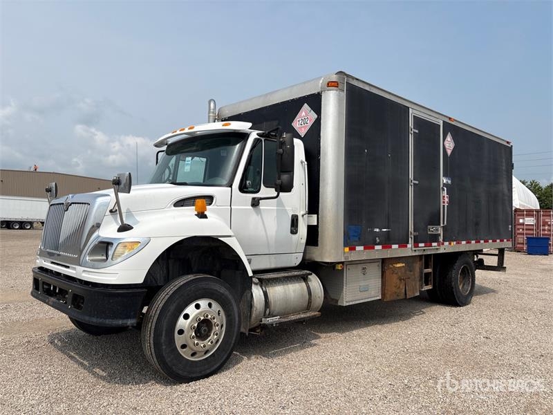 International 7600