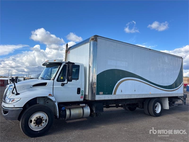 Camion fourgon International Durastar 4300 — occasion 2015
