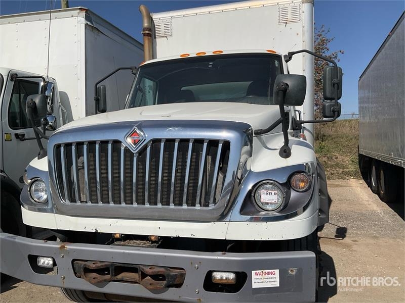 Camion fourgon International HV613 6x4 Van — occasion 2020