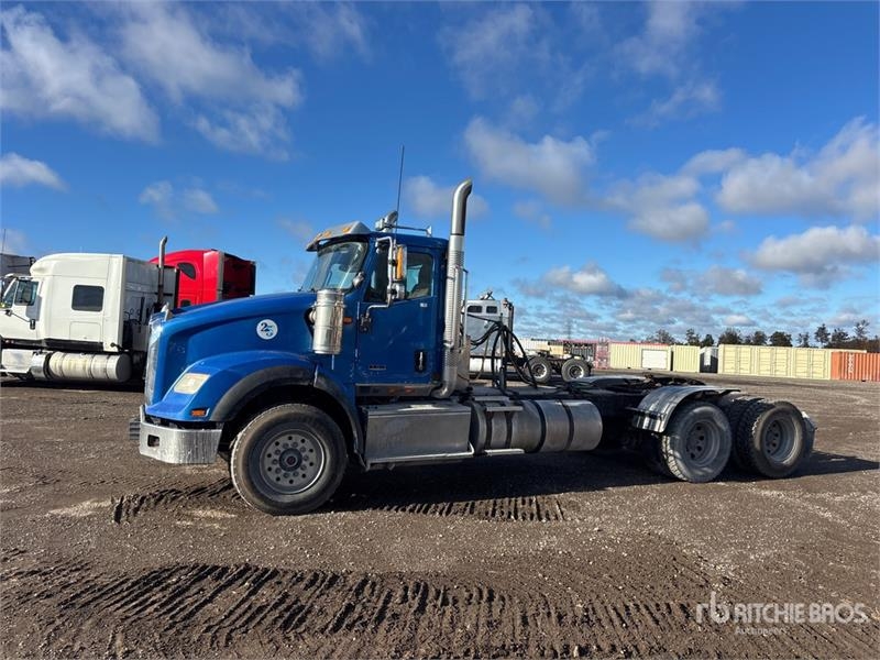 Tracteur routier International HX620 6x4 T/A Day Cab — occasion 2018