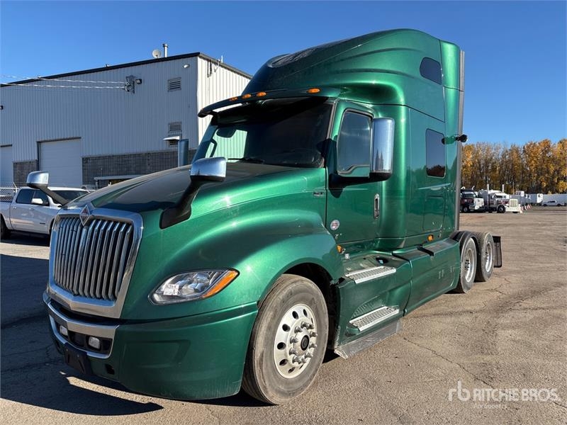 Tracteur routier International LT625 — occasion 2020