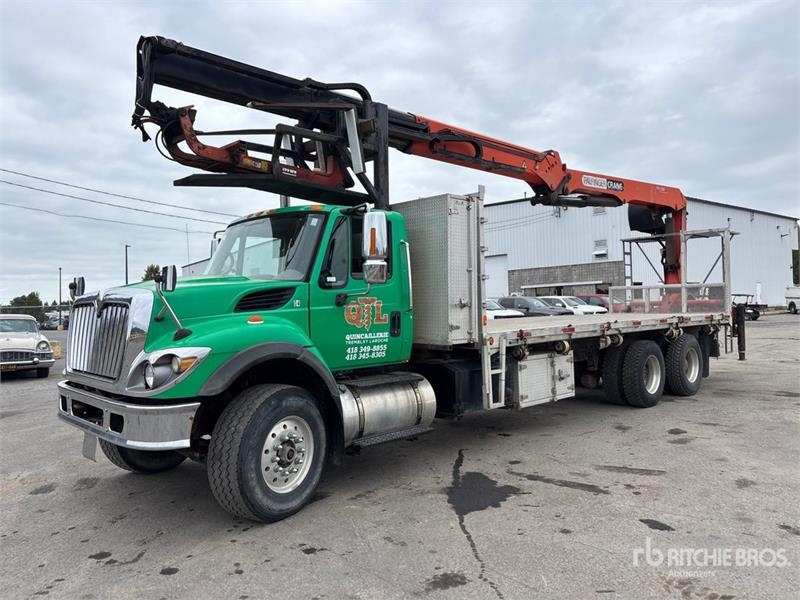Camion plateau grue International Palfinger PW380 Knuckle on International Wor — occasion 2008