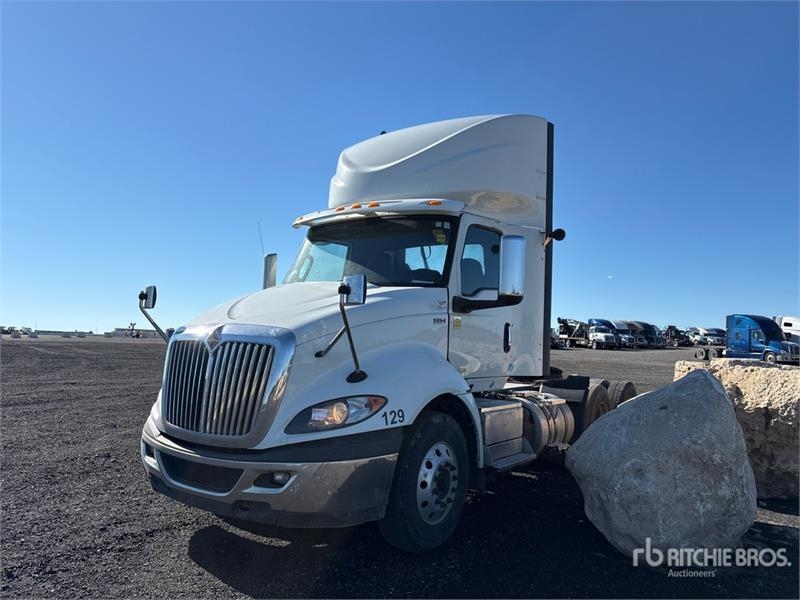 International RH613