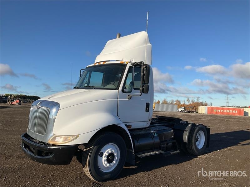Tracteur routier International TranStar 8600 — occasion 2009