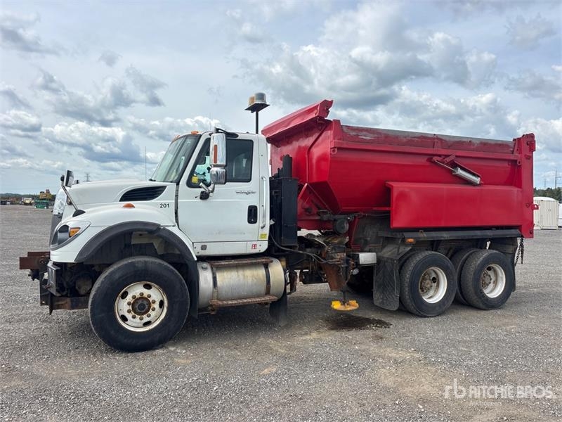 International WorkStar 7600