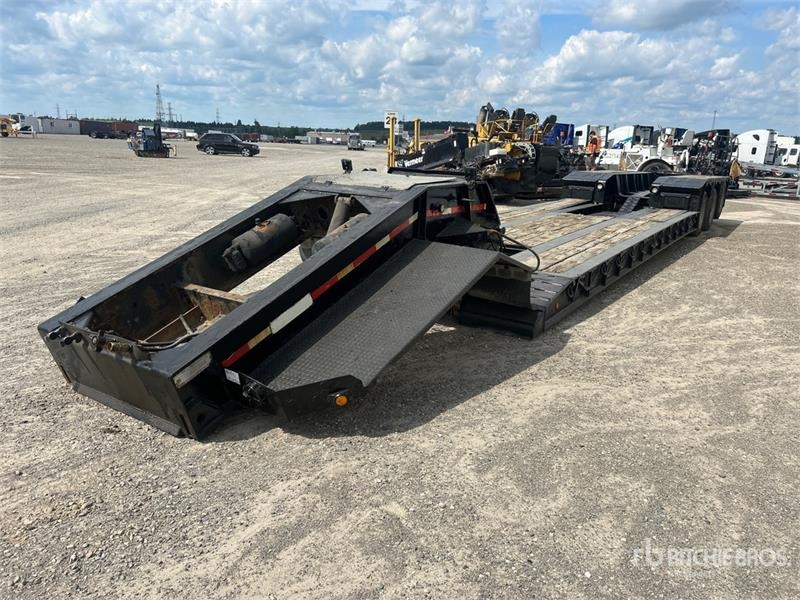 J.C. Tri/A Removable Gooseneck Lowboy Trailer
