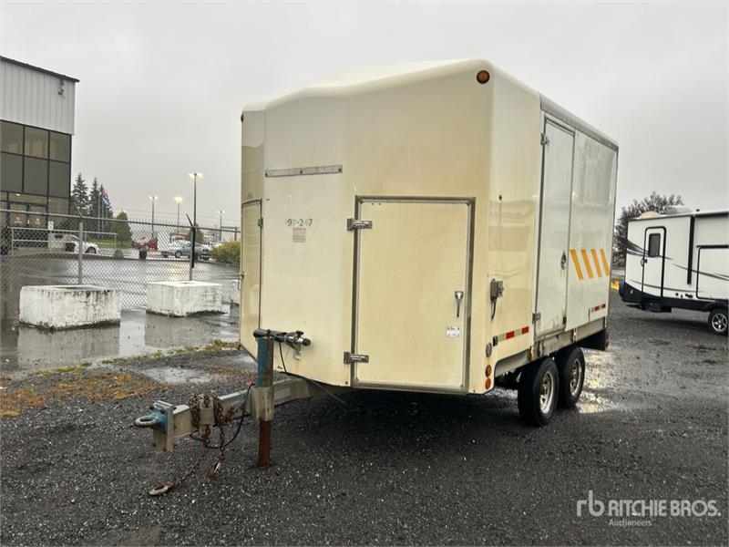 Remorque fourgon J.L. Leclerc 13 ft T/A Enclosed — occasion 2008