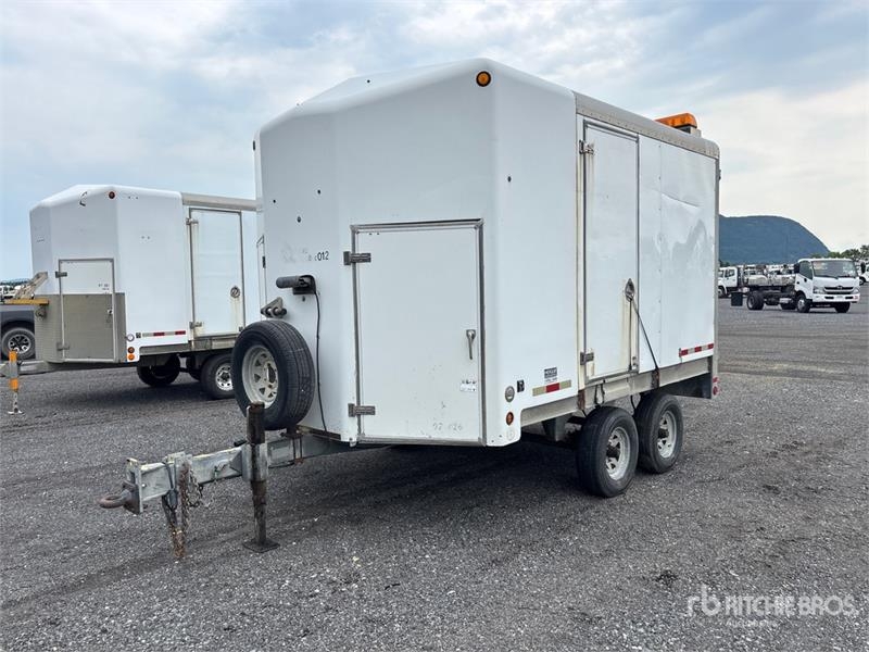 JL Leclerc Leclerc 13 ft T/A Enclosed Trailer