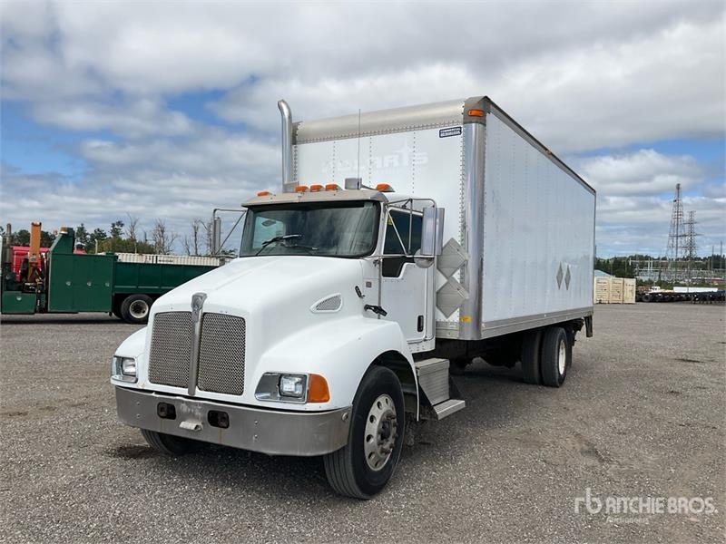 Kenworth T300