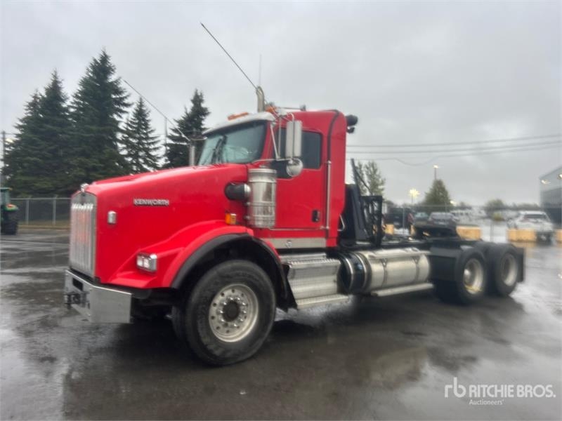 Tracteur routier Kenworth T800 — occasion 2015
