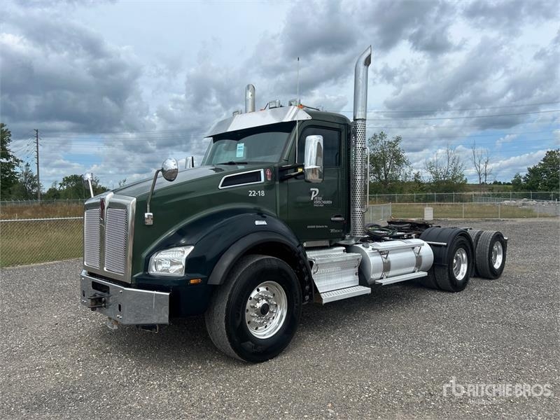 Kenworth T880